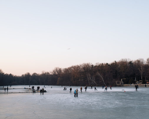 Ice hockey on the frozen Plötzensee, 2018, Wedding, Berlin, Germany, Europe